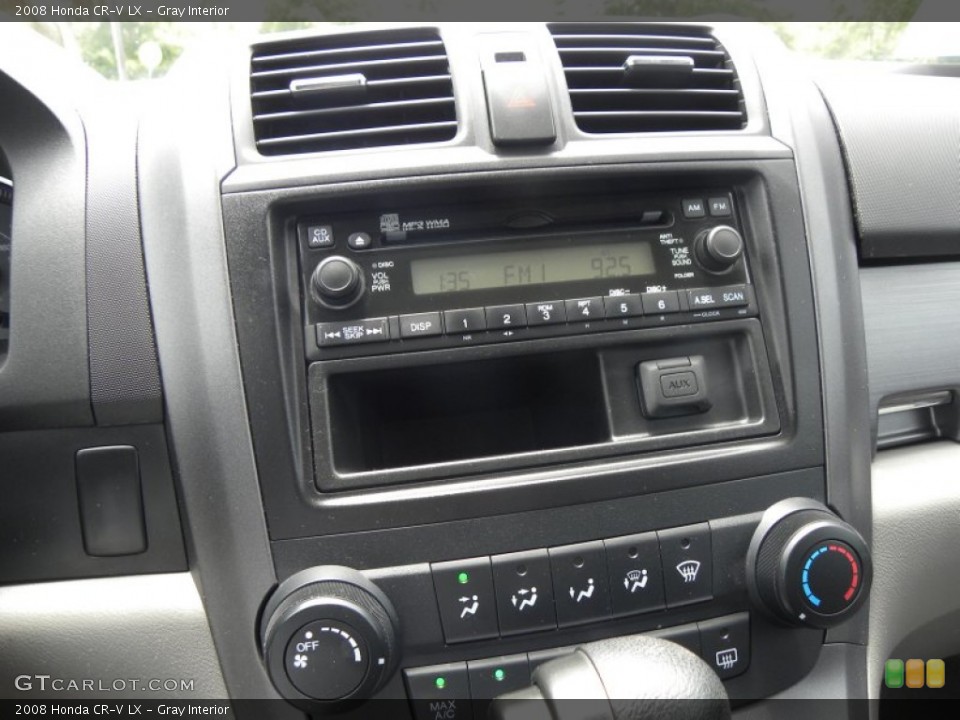 Gray Interior Controls for the 2008 Honda CR-V LX #52428309