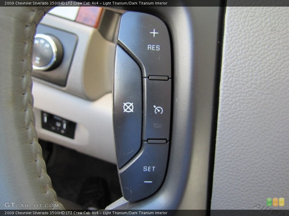 Light Titanium/Dark Titanium Interior Controls for the 2009 Chevrolet Silverado 3500HD LTZ Crew Cab 4x4 #52429110