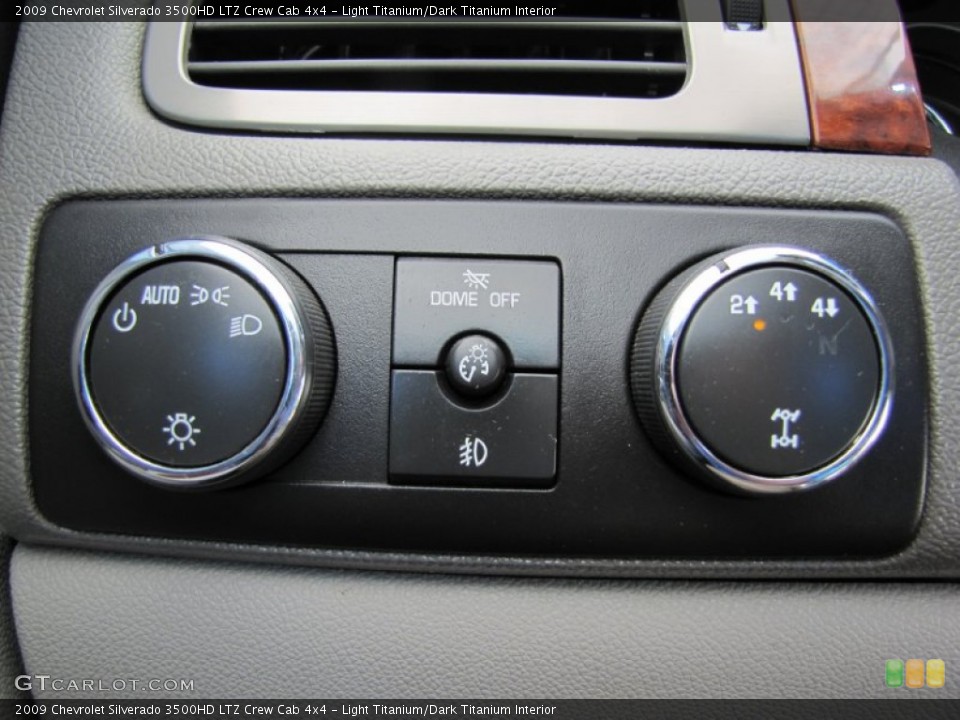 Light Titanium/Dark Titanium Interior Controls for the 2009 Chevrolet Silverado 3500HD LTZ Crew Cab 4x4 #52429134