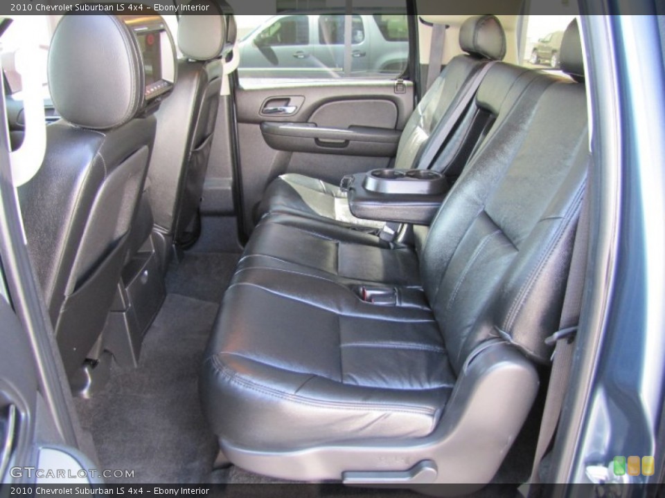 Ebony Interior Photo for the 2010 Chevrolet Suburban LS 4x4 #52430121