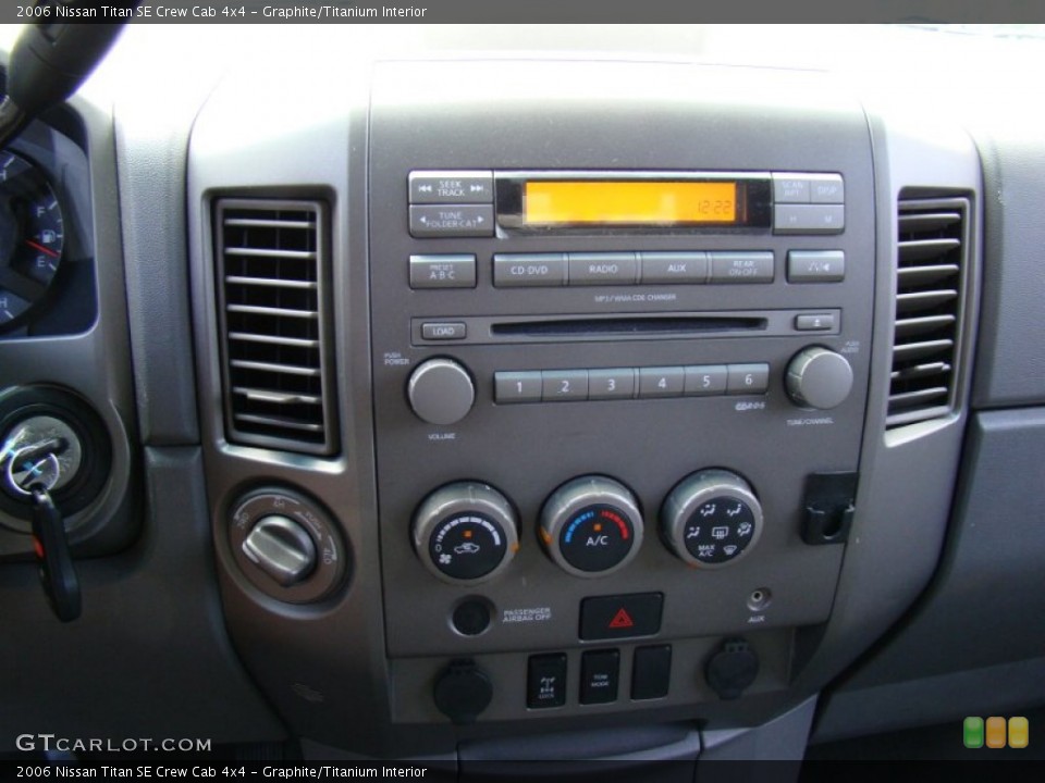 Graphite/Titanium Interior Controls for the 2006 Nissan Titan SE Crew Cab 4x4 #52430520