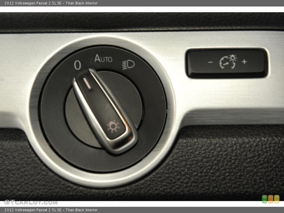 Titan Black Interior Controls for the 2012 Volkswagen Passat 2.5L SE #52432550