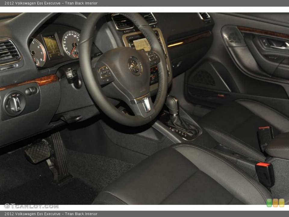 Titan Black Interior Photo for the 2012 Volkswagen Eos Executive #52432988