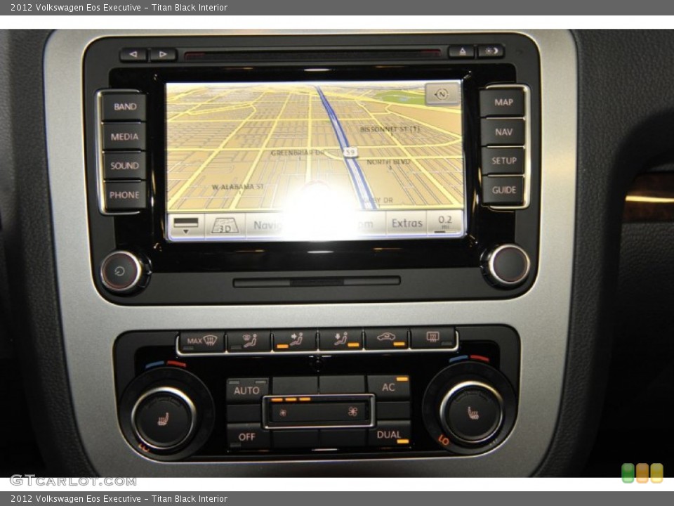 Titan Black Interior Navigation for the 2012 Volkswagen Eos Executive #52433018