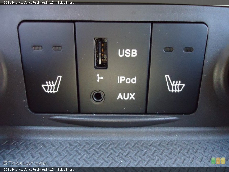 Beige Interior Controls for the 2011 Hyundai Santa Fe Limited AWD #52433768