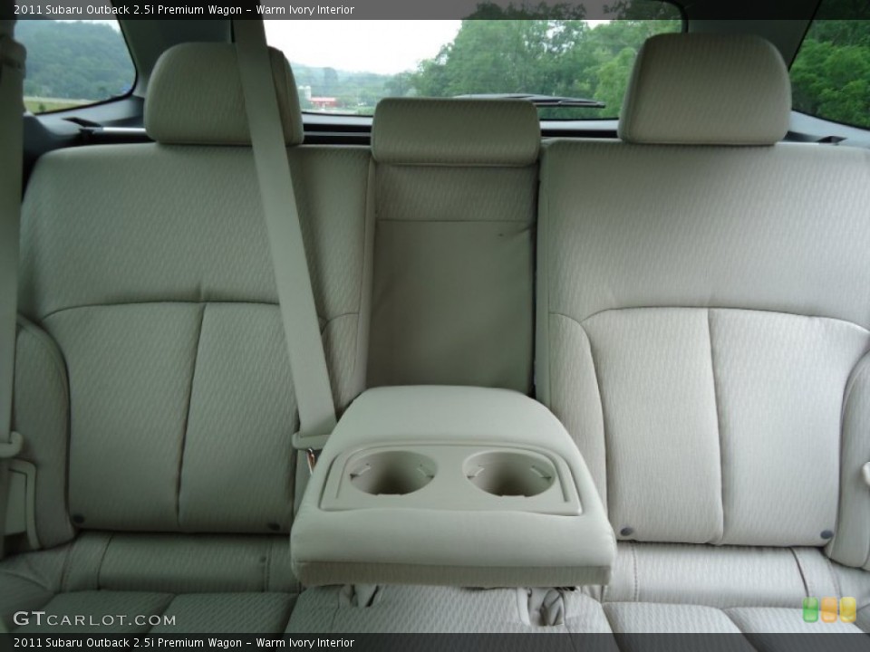 Warm Ivory Interior Photo for the 2011 Subaru Outback 2.5i Premium Wagon #52437090