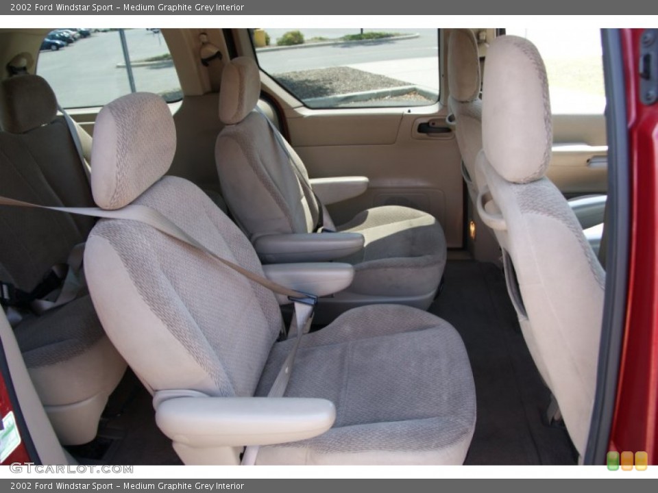 Medium Graphite Grey Interior Photo for the 2002 Ford Windstar Sport #52439542
