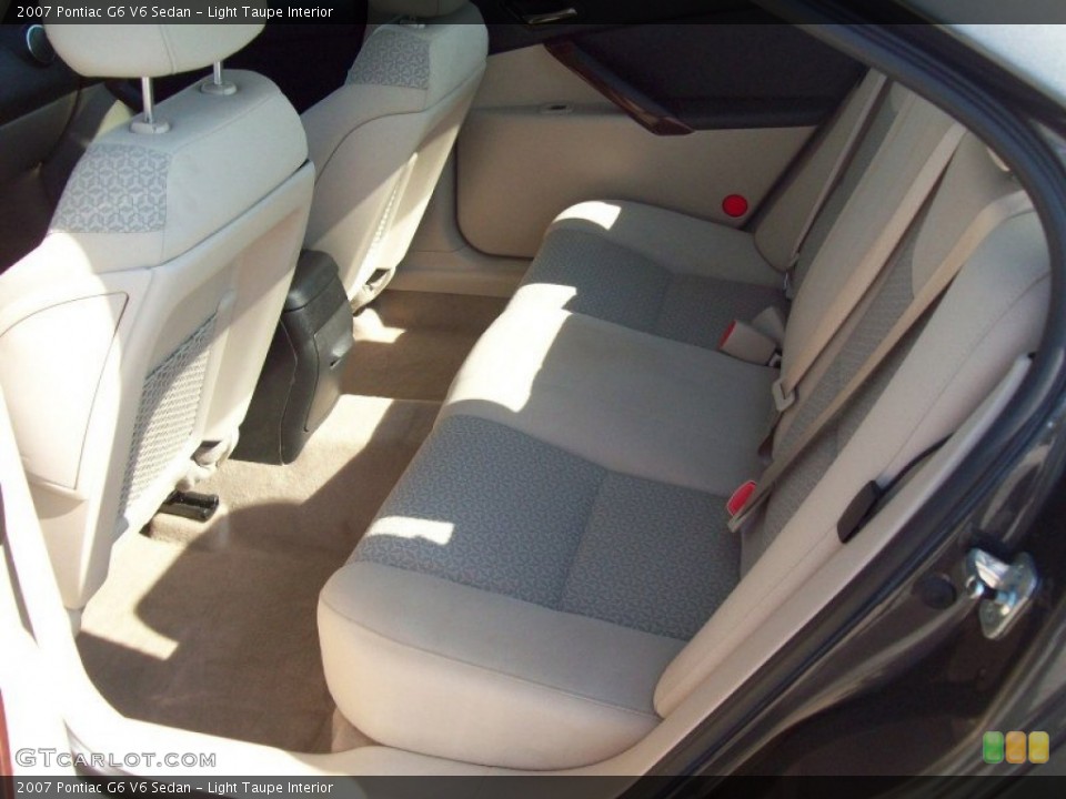 Light Taupe Interior Photo for the 2007 Pontiac G6 V6 Sedan #52439842