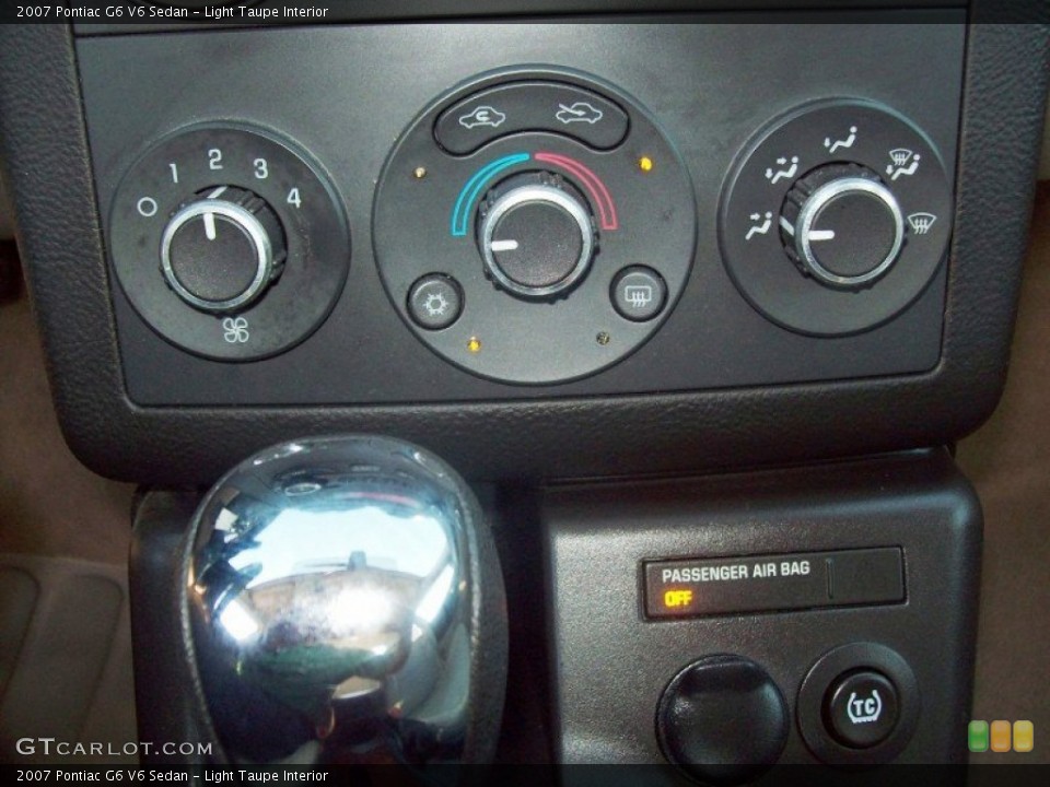 Light Taupe Interior Controls for the 2007 Pontiac G6 V6 Sedan #52439884