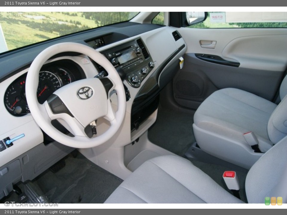 Light Gray Interior Photo for the 2011 Toyota Sienna V6 #52445098