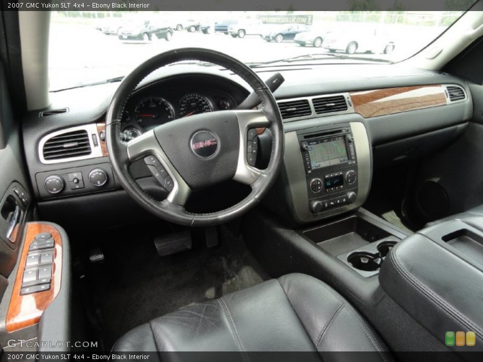 Ebony Black Interior Dashboard for the 2007 GMC Yukon SLT 4x4 #52456478