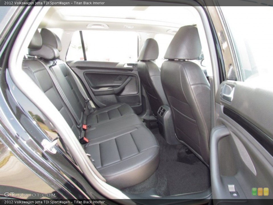 Titan Black Interior Photo for the 2012 Volkswagen Jetta TDI SportWagen #52461356