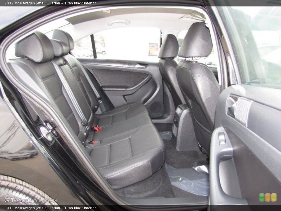 Titan Black Interior Photo for the 2012 Volkswagen Jetta SE Sedan #52461626
