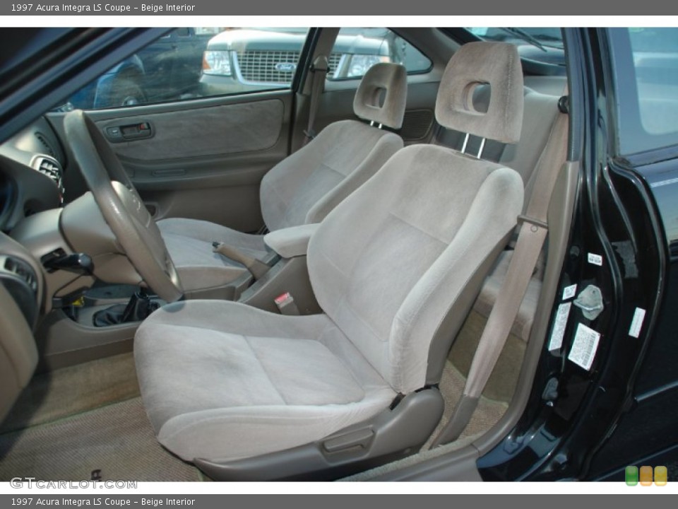 Beige Interior Photo for the 1997 Acura Integra LS Coupe #52467464