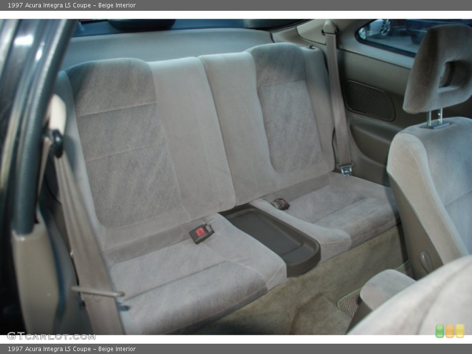 Beige Interior Photo for the 1997 Acura Integra LS Coupe #52467551