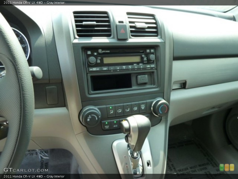 Gray Interior Controls for the 2011 Honda CR-V LX 4WD #52474334