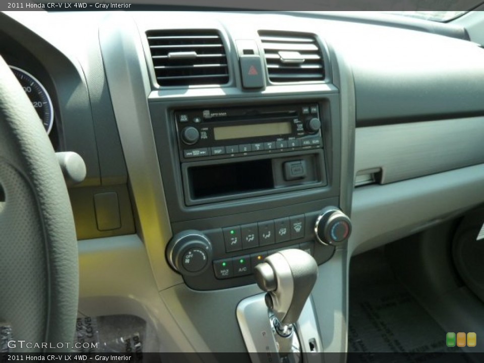 Gray Interior Controls for the 2011 Honda CR-V LX 4WD #52474610