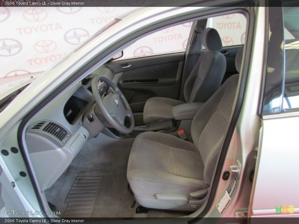 Stone Gray Interior Photo for the 2006 Toyota Camry LE #52484309
