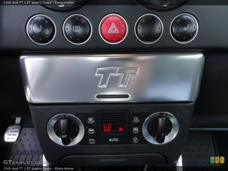Ebony Interior Controls for the 2000 Audi TT 1.8T quattro Coupe #52492025