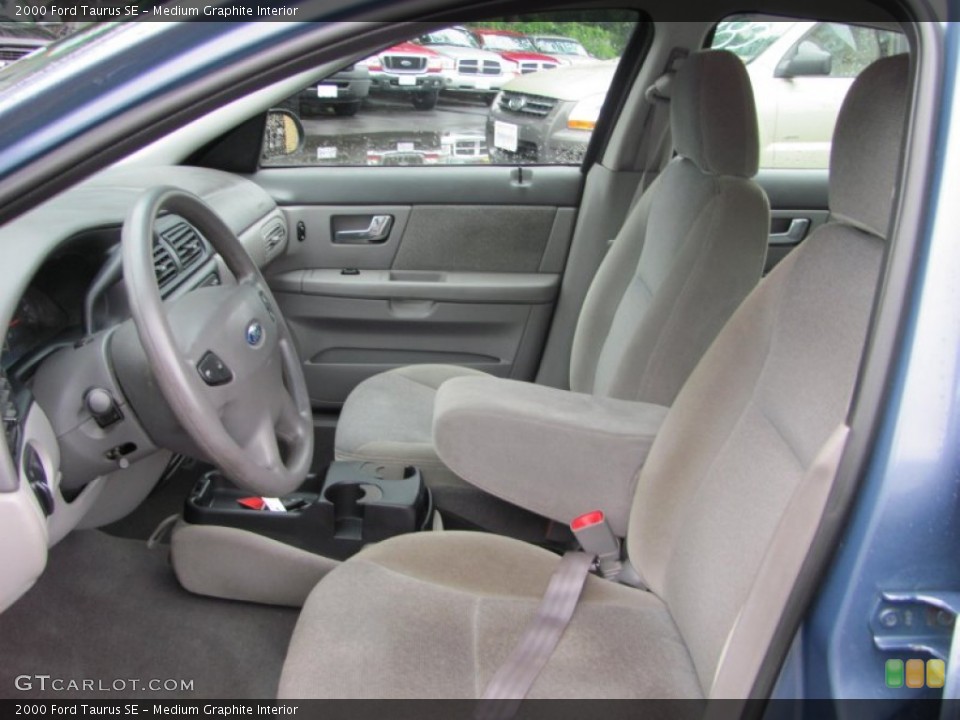Medium Graphite Interior Photo for the 2000 Ford Taurus SE #52494983