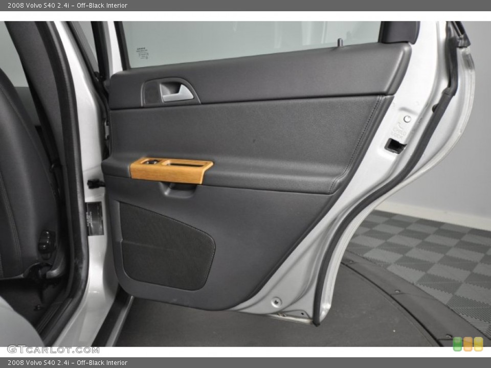 Off-Black Interior Door Panel for the 2008 Volvo S40 2.4i #52498868