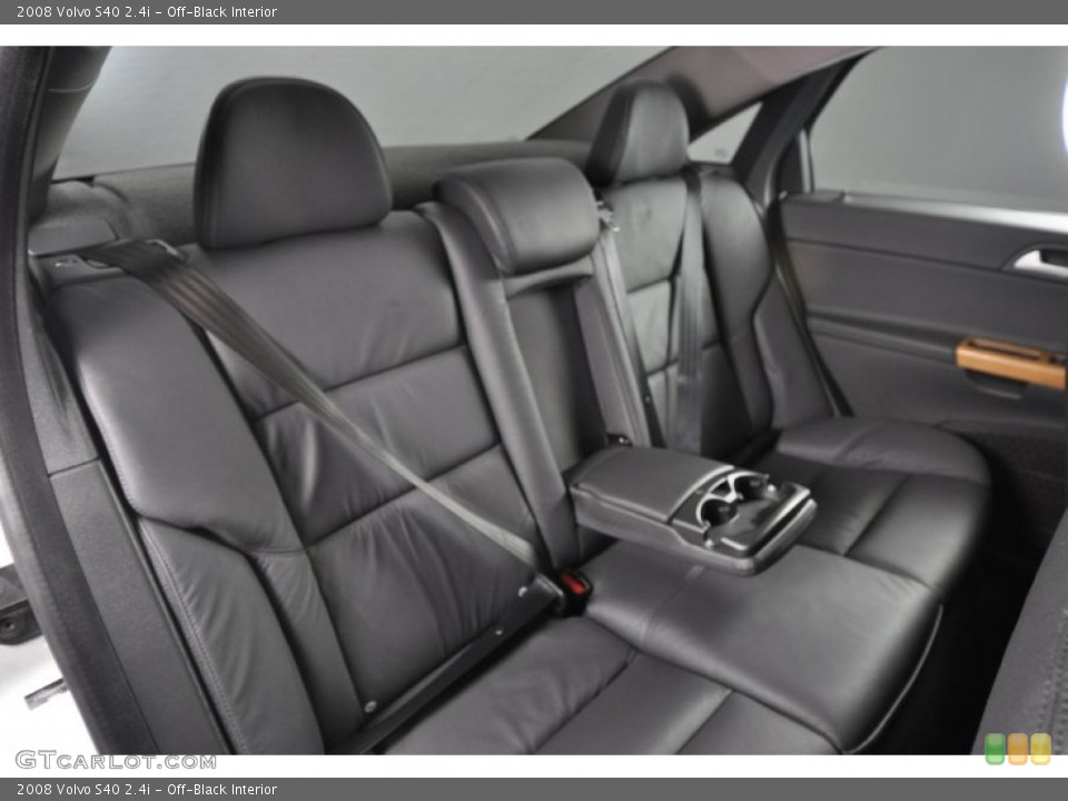 Off-Black Interior Photo for the 2008 Volvo S40 2.4i #52498913