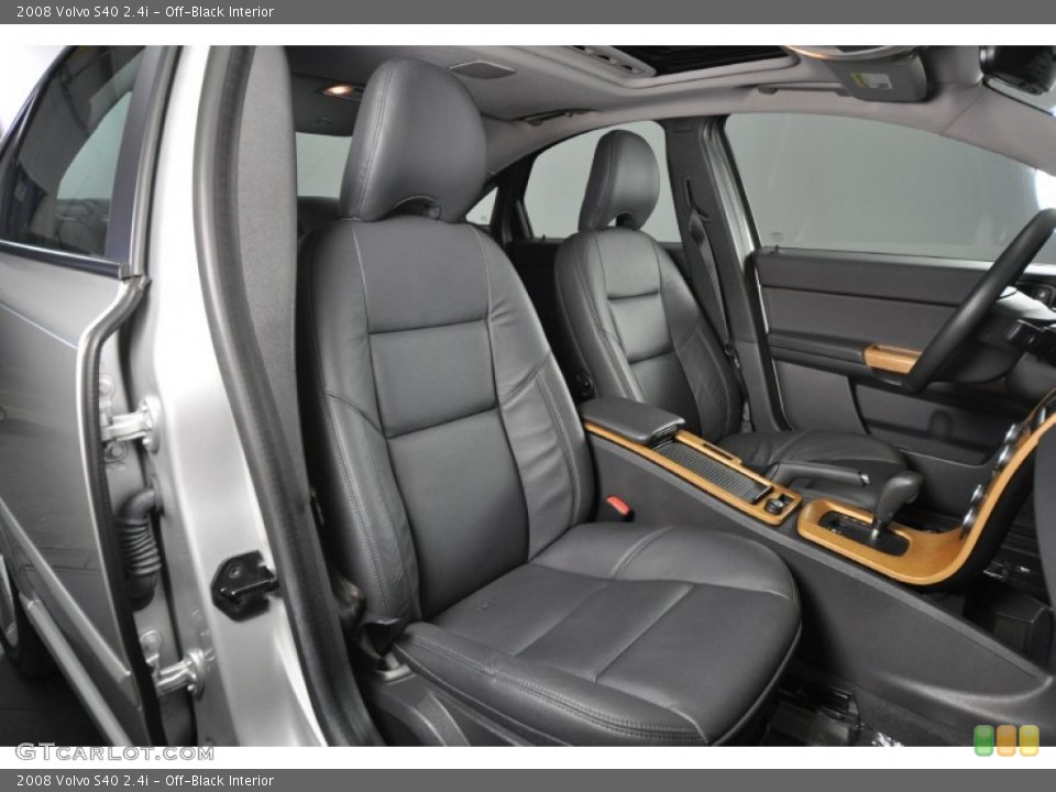 Off-Black Interior Photo for the 2008 Volvo S40 2.4i #52498952