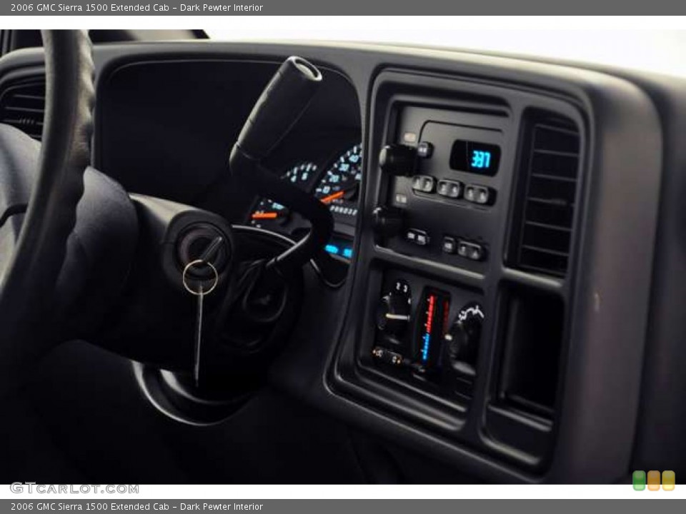 Dark Pewter Interior Controls for the 2006 GMC Sierra 1500 Extended Cab #52500981