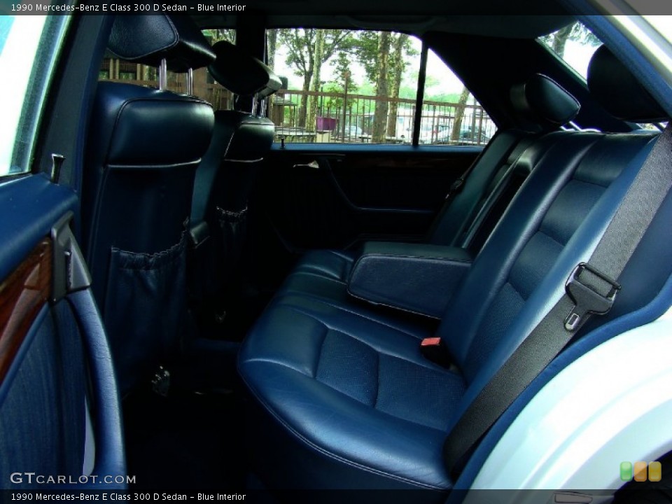 Blue Interior Photo for the 1990 Mercedes-Benz E Class 300 D Sedan #52504570