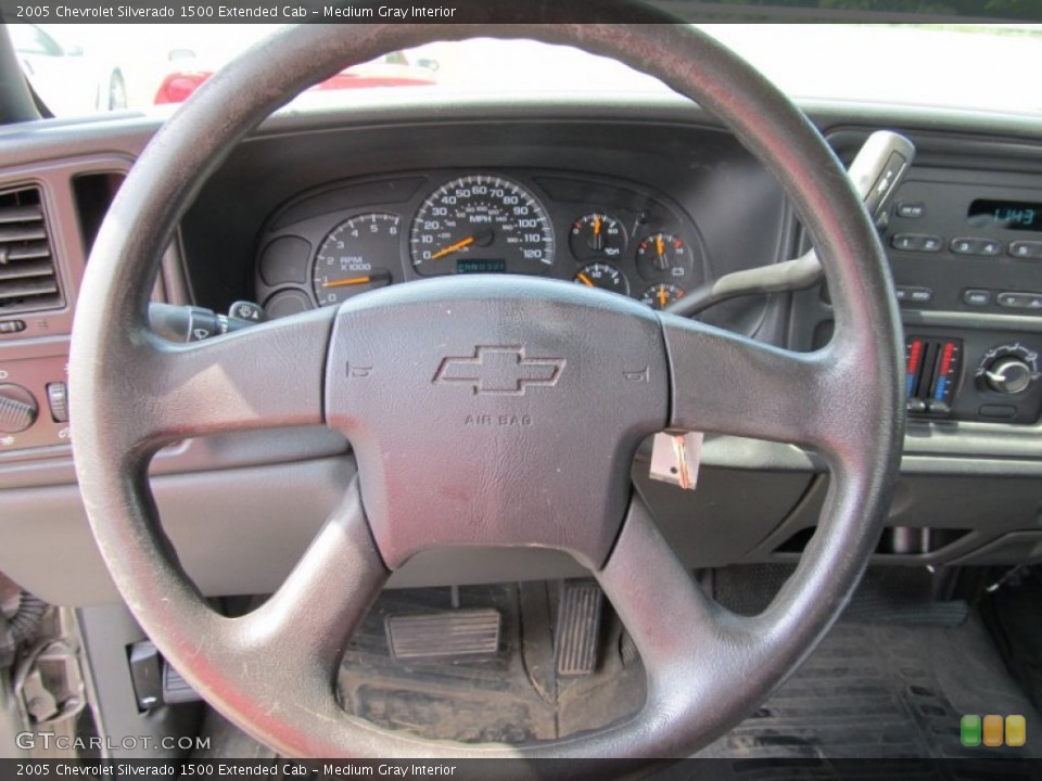 Medium Gray Interior Steering Wheel for the 2005 Chevrolet Silverado 1500 Extended Cab #52512162