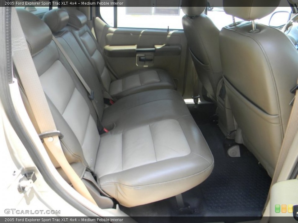 Medium Pebble Interior Photo for the 2005 Ford Explorer Sport Trac XLT 4x4 #52517280