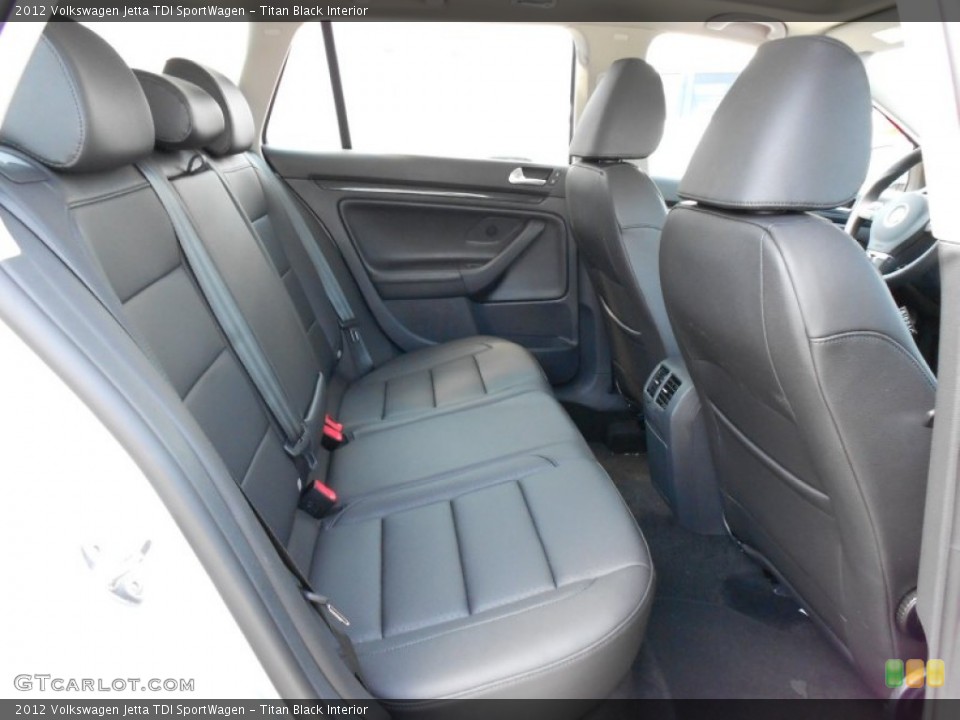 Titan Black Interior Photo for the 2012 Volkswagen Jetta TDI SportWagen #52520421