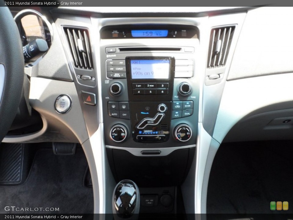 Gray Interior Controls for the 2011 Hyundai Sonata Hybrid #52522728