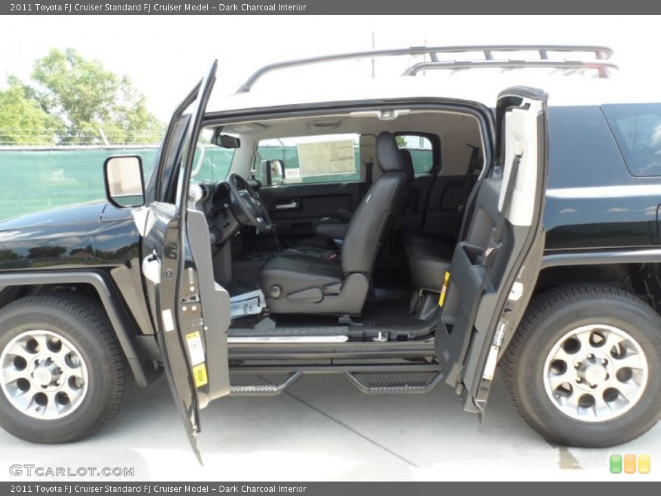 Dark Charcoal Interior Photo for the 2011 Toyota FJ Cruiser  #52526400