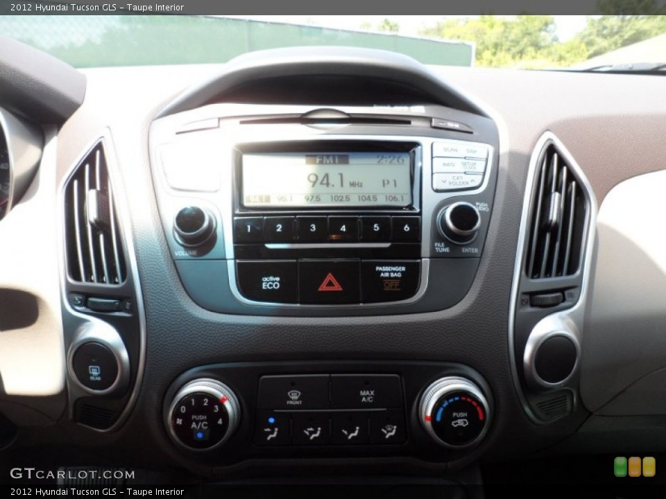 Taupe Interior Controls for the 2012 Hyundai Tucson GLS #52532031