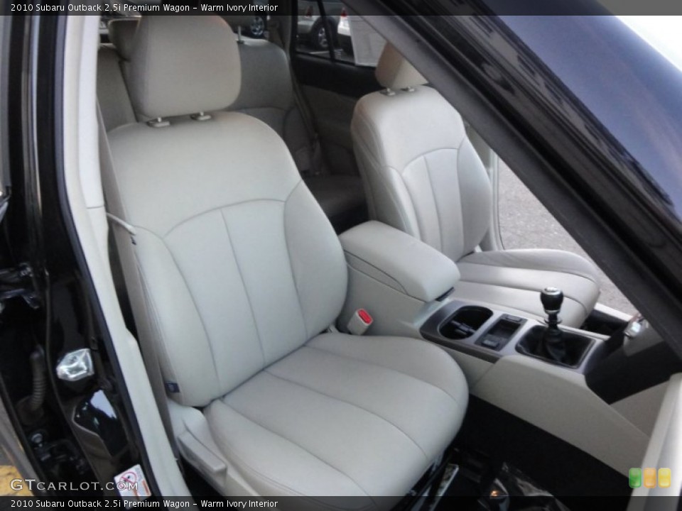 Warm Ivory Interior Photo for the 2010 Subaru Outback 2.5i Premium Wagon #52533306