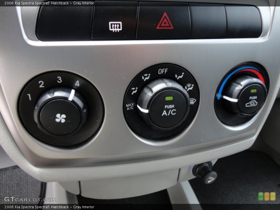 Gray Interior Controls for the 2006 Kia Spectra Spectra5 Hatchback #52546413