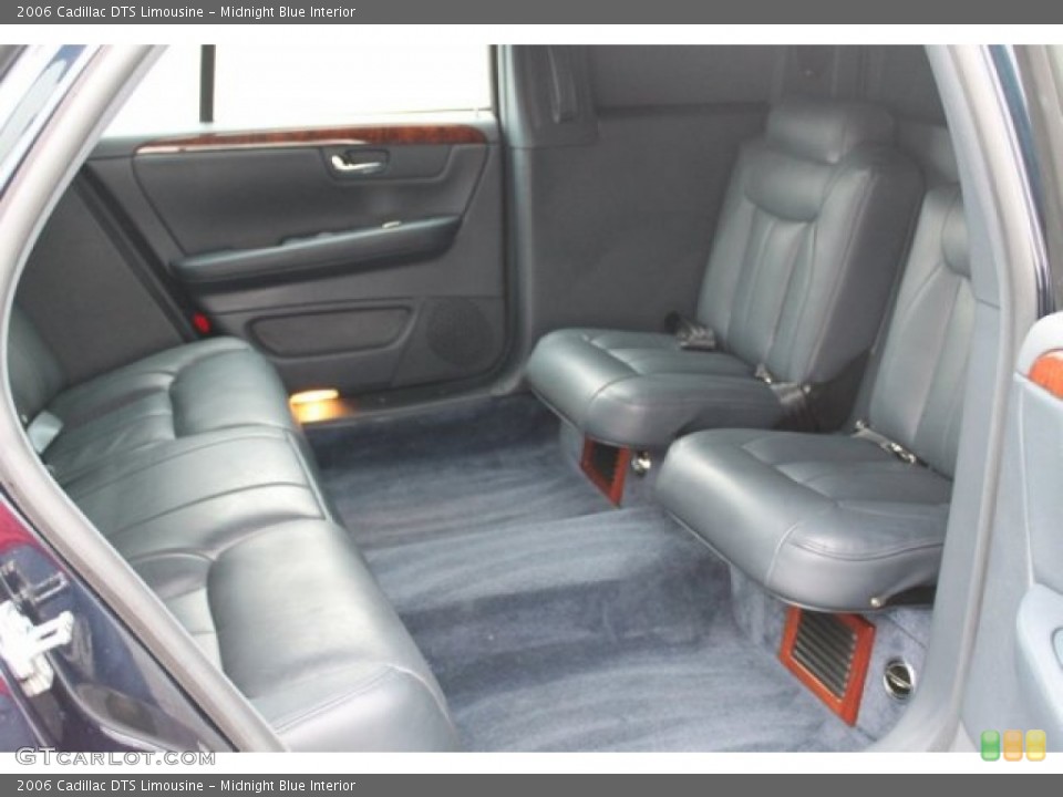 Midnight Blue Interior Photo for the 2006 Cadillac DTS Limousine #52554992