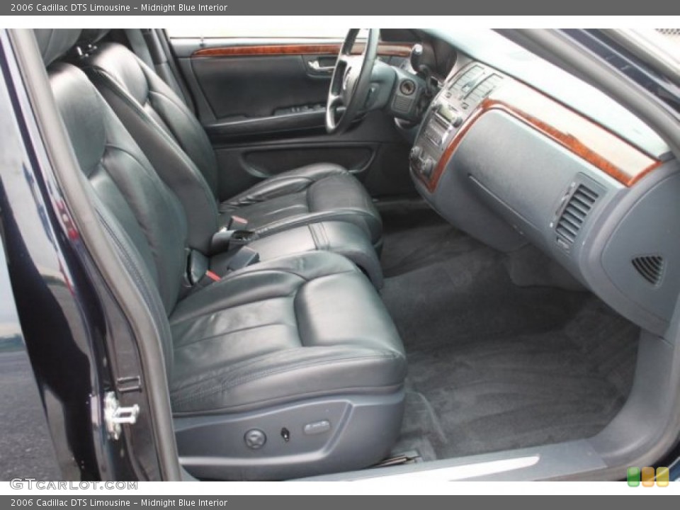 Midnight Blue Interior Photo for the 2006 Cadillac DTS Limousine #52555007