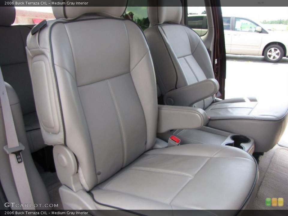 Medium Gray Interior Photo for the 2006 Buick Terraza CXL #52567343