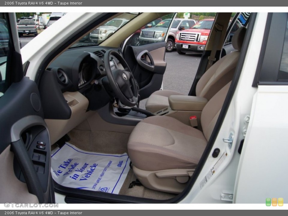 Taupe Interior Photo for the 2006 Toyota RAV4 V6 4WD #52567619