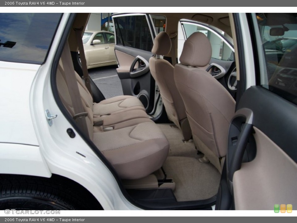 Taupe Interior Photo for the 2006 Toyota RAV4 V6 4WD #52567694