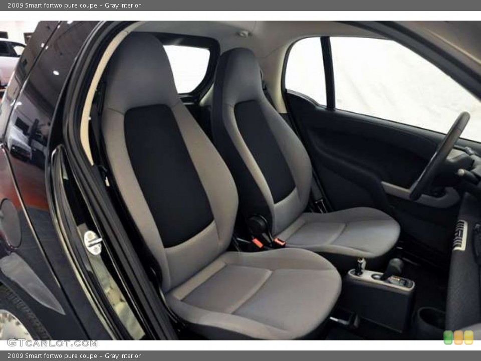 Gray Interior Photo for the 2009 Smart fortwo pure coupe #52571336