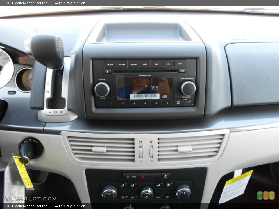 Aero Gray Interior Controls for the 2011 Volkswagen Routan S #52576292