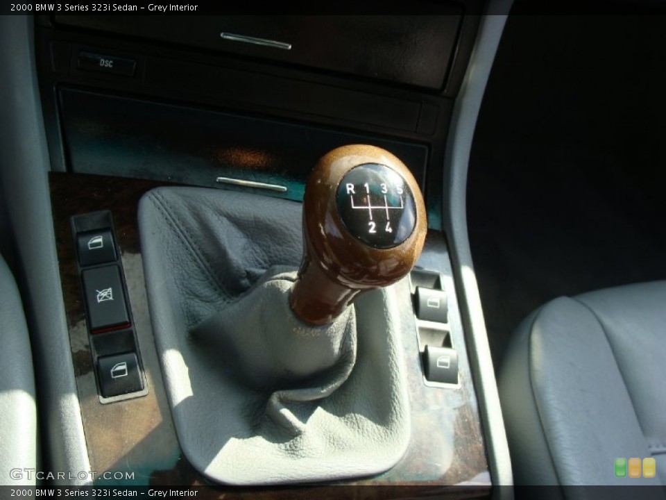 Grey Interior Transmission for the 2000 BMW 3 Series 323i Sedan #52578152