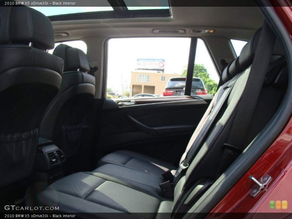 Black Interior Photo for the 2010 BMW X5 xDrive30i #52579574