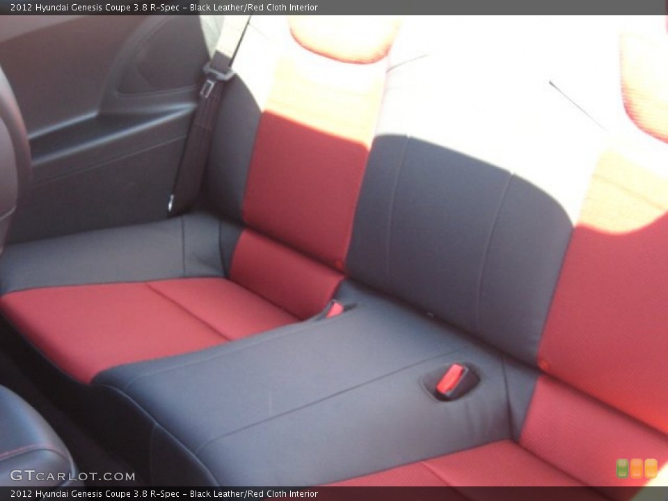 Black Leather/Red Cloth Interior Photo for the 2012 Hyundai Genesis Coupe 3.8 R-Spec #52582232