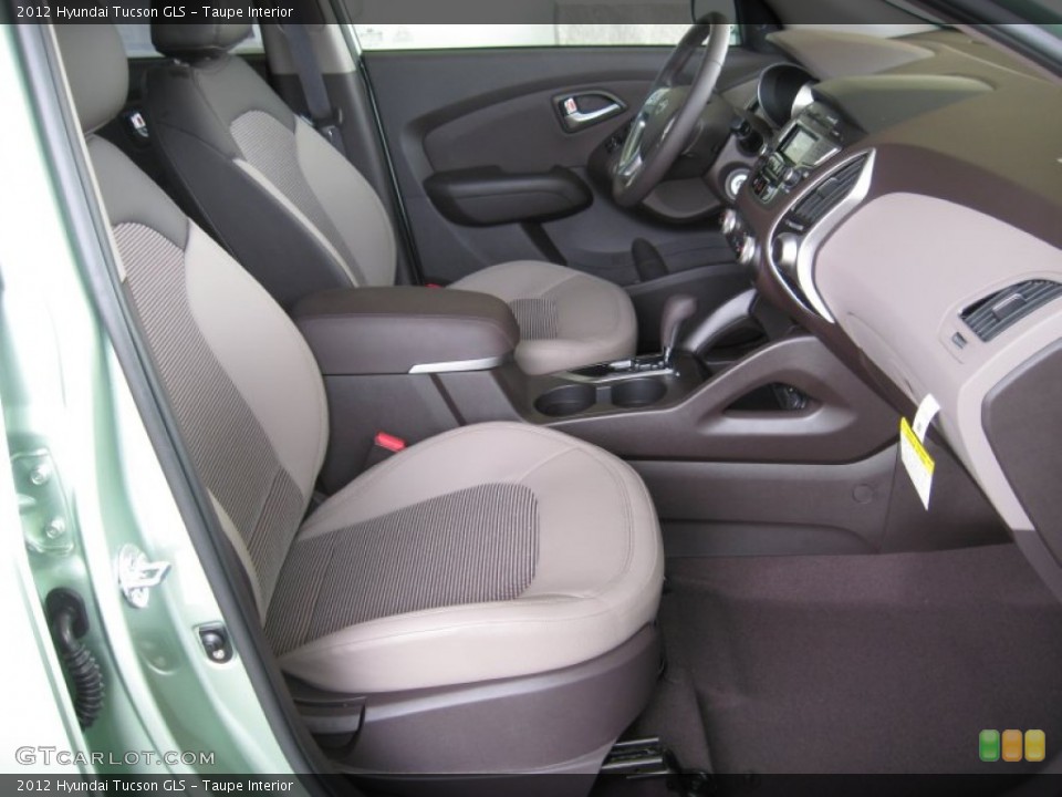 Taupe Interior Photo for the 2012 Hyundai Tucson GLS #52583441
