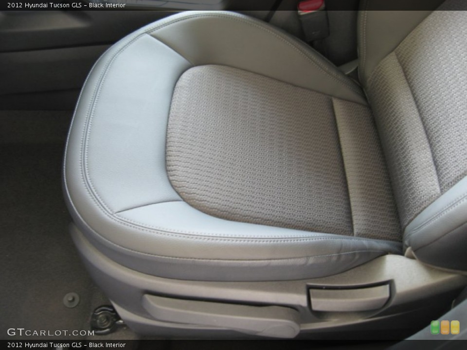 Black Interior Photo for the 2012 Hyundai Tucson GLS #52584173