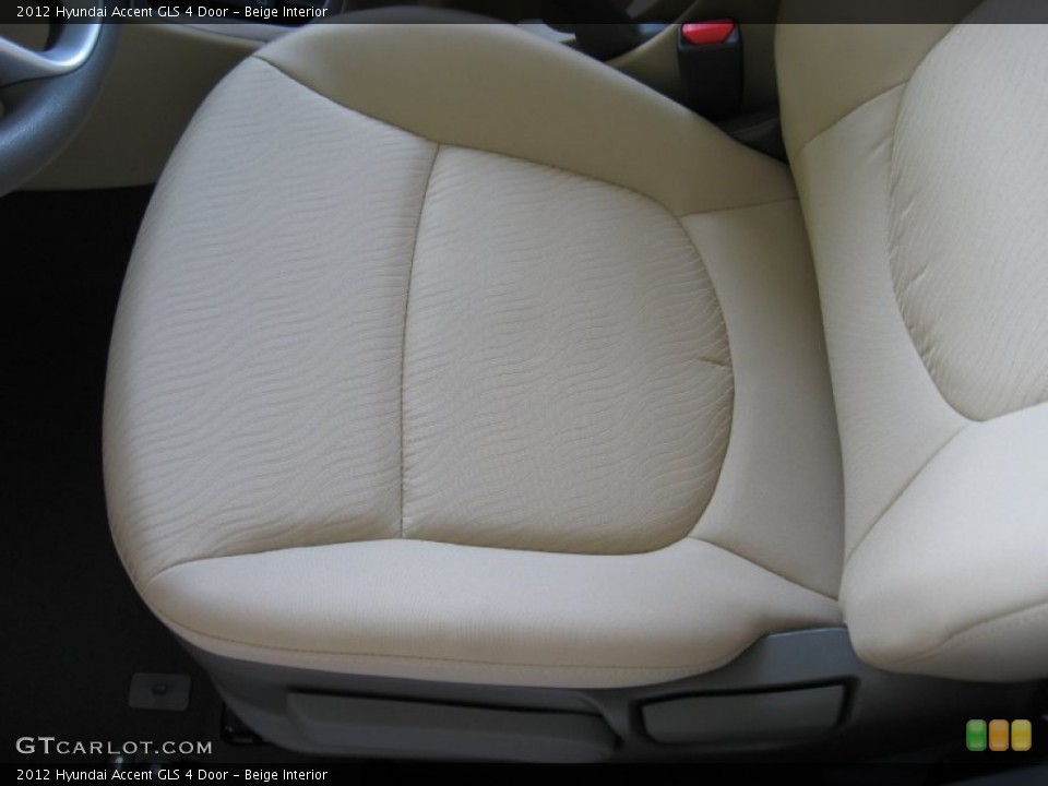 Beige Interior Photo for the 2012 Hyundai Accent GLS 4 Door #52584563